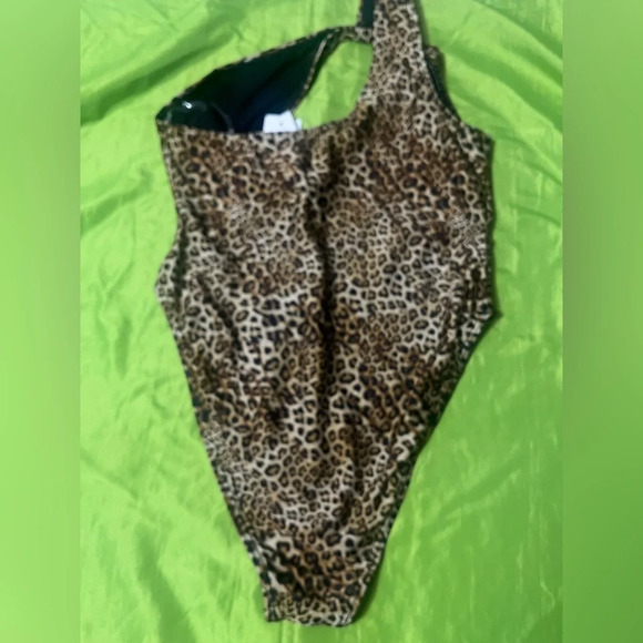 Windsor Animal Print One-Piece Swimsuit - Picture 5 of 9